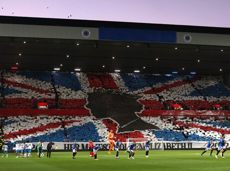Beda Sikap Fans Rangers dan Celtic soal Ratu Elizabeth II
