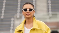 Para pemegang saham PT Indonesia Air Asia tahun 2017 lalu, mengangkat Raline Shah menjadi Komisaris Independen Air Asia Indonesia. Foto: dok. Instagram @ralineshah