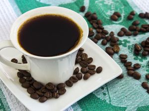 Benarkah Minum Kopi Picu Perut Kembung?