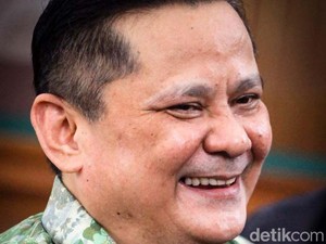 Lumuri Tinja Muka M Kace, Banding Irjen Napoleon Bonaparte Kandas