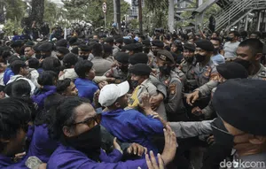 Tengok Lagi Demo Tolak BBM di Ibu Kota Hari Ini