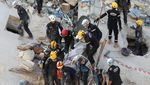 Momen Pencarian Korban Gedung Ambruk di Yordania