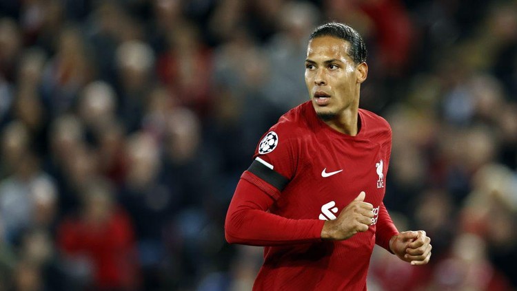 Virgil van Dijk LIVERPOOL - Virgil van Dijk of Liverpool FC during the UEFA Champions League Group A match between Liverpool FC and Ajax Amsterdam at Anfield on September 13, 2022 in Liverpool, United Kingdom. ANP MAURICE VAN STEEN (Photo by ANP via Getty Images)