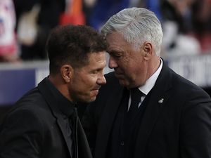 Simeone Sebut Barca Tim Terbaik di Liga, Ancelotti Balas Begini