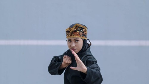 peraih medali emas O2SN 2022 cabang pencak silat asal SMKN 1 Bandung