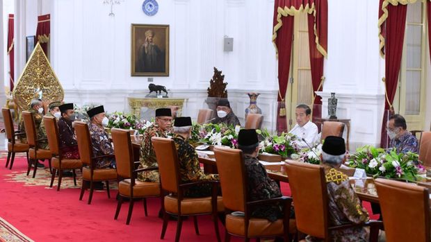 Haedar Nashir dan pengurus PP Muhammadiyah bertemu Jokowi di Istana
