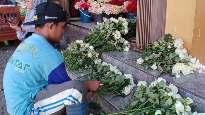 Harga Bunga di Kota Batu Melonjak Imbas Kenaikan BBM