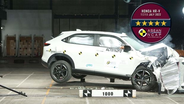 Honda HR-V dan BR-V diuji tabrak