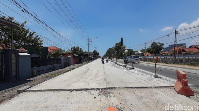 jalan poros nasional lamongan