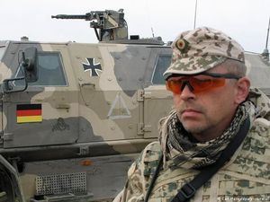 Jerman Akan Kirim Peluncur Roket dan Kendaraan Lapis Baja ke Ukraina