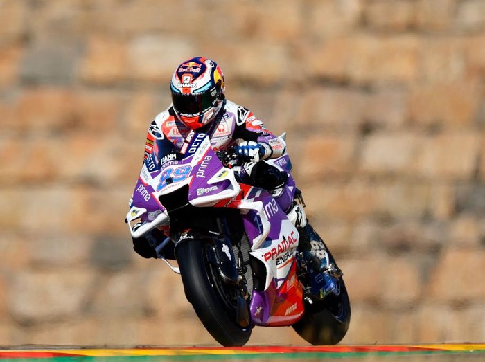 ALCANIZ, SPAIN - SEPTEMBER 16: Jorge Martín of Spain and Prima Pramac Racing in action during the Free Practice at Motorland Aragon Circuit on September 16, 2022 in Alcaniz, Spain. (Photo by Joan Cros Garcia - Corbis/Corbis via Getty Images)