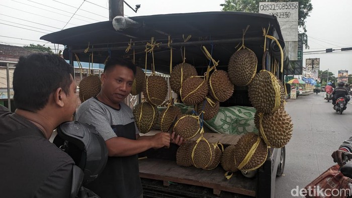 Lapak penjual durian yang viral mirip Ferdy Sambo di Demak, Jawa Tengah, Jumat (16/9/2022).