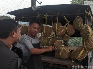 Penjual Durian di Demak Viral gegara Dibilang Mirip Ferdy Sambo