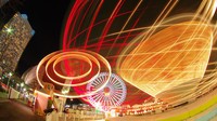 Masih adri Yokohama, lanskap ini menampilkan pesta cahaya di kawasan Cosmo World. Angle ini menggunakan teknik fotografi slow speed.
