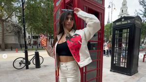 Gaya Mia Khalifa yang Dianggap Tak Hormati Masa Berkabung Ratu Elizabeth II