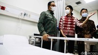 Siloam Hospitals Mampang sebenarnya sudah beroperasi selama 2,5 tahun terakhir. Saat itu rumah sakit ini dibuka khusus fokus melayani pasien COVID-19. 