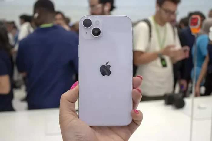 Ngambek ke Pacar Gegara Udang, Wanita Ini Minta Dibujuk Pakai iPhone 14