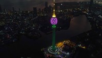 Pengunjung Menara Teratai Kolombo bisa menikmati pemandangan kota dengan 360 derajat dan laut Indian.
