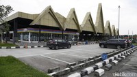 Di ruas Terbanggi Besar-Pematang Panggang-Kayu Agung (Terpeka) ini terdapat 12 res area salah satunya di kawasan Lampung yang ikonik ini.