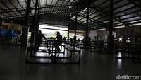 Rest area ini terbilang ramai karena menjadi tempat melepas lelah para pengendara dan semakin banyak dikunjungi pengguna tol terutama saat akhir pekan.