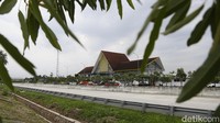 Dalam upaya meningkatkan pelayanan kepada pengguna jalan di Tol Trans Sumatera, PT Hutama Karya (Persero) melengkapi fasilitas tol dengan rest area yang nyaman dan lengkap salah satunya di ruas Terbanggi Besar-Pematang Panggang-Kayu Agung (Terpeka).