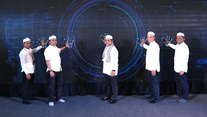 Program Bakti BUMN untuk Santri Digelar di Ponpes Kick off Program Bakti BUMN untuk Santri digelar di Pondok Pesantren Assalafi Al Fithrah, Surabaya. Ini menjadi dukungan BUMN untuk pesantren.