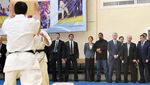 Putin Ajak Steven Seagal Nonton Sambo