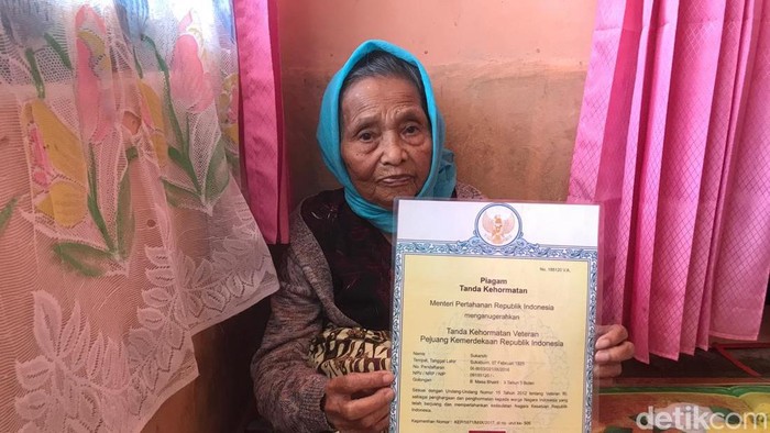 Sukarsih.