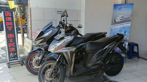 Tempat usaha sewa motor di Jalan Bakung Sari, Kuta