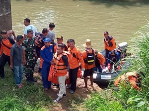 Terseret Arus Sungai Kuripan, Remaja Pekalongan Ditemukan Tewas