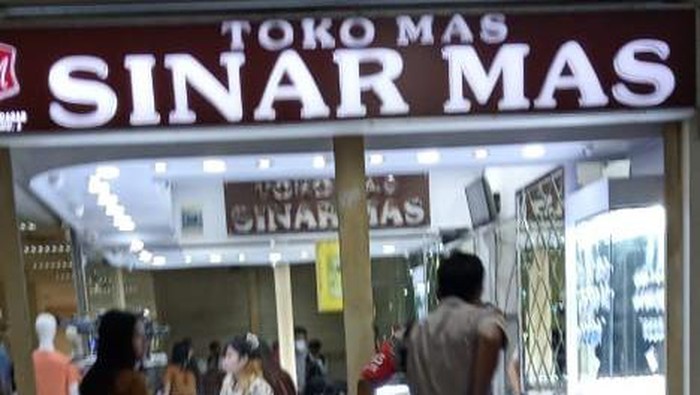 Toko Sinar Mas di ITC BSD Serpong dirampok pria bersenpi.