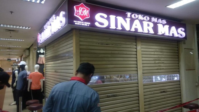 Toko Sinar Mas di ITC BSD Serpong dirampok pria bersenpi.