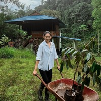 Audrey Vanessa juga hobi berkebun. Aktivitas berkebun kerap diperlihatkannya di Instagram. Foto: Instagram/@audreyyvanessa