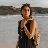 Wanita kelahiran Manado ini cukup aktif dalam kegiatan sosial, khususnya masalah lingkungan.  Foto: Instagram/@audreyyvanessa