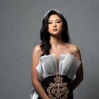 Audrey Vanessa berhasil menyabet gelar Miss Indonesia 2022 di malam final yang digelar Kamis (15/9/2022).  Foto: Instagram/@audreyyvanessa