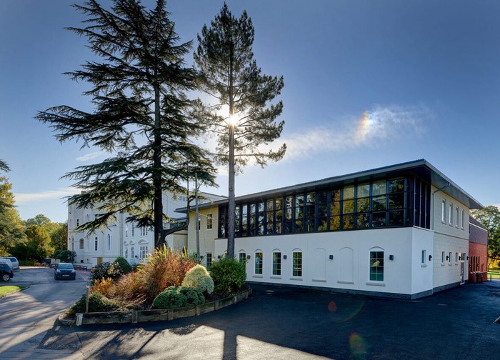 Bangunan Lambrook School