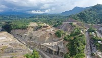 Proyek Bendungan Tiga Dihaji (Sumatera Selatan). Di antaranya yang dibangun adalah Bendungan Bulango Ulu Paket I (Gorontalo), Bendungan Meninting Paket I (Nusa Tenggara Barat), Bendungan Ameroro Paket II (Sulawesi Tenggara), Bendungan Way Apu Paket II (Maluku), Bendungan Tiga Dihaji (Sumatra Selatan) & Bendung Batang Toru (Sumatra Utara).Foto: Dok. Hutama Karya