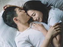 Malam Vs Pagi, Ternyata Ini Waktu Terbaik Pasutri untuk Bercinta