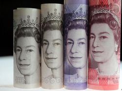 Inggris Belum Akan Ubah Potret Elizabeth II dalam Mata Uang