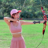  Banyak yang mengkritik bentuk payudaranya yang dinilai tidak asli. Dada Lin disebut hasil dari operasi plastik. Foto: dok. Instagram/@95_mizuki