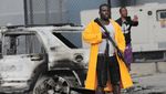 Melihat Lagi Mobil-mobil yang Dibakar Gegara Demo BBM di Haiti