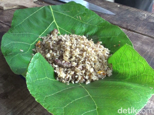 Sedapnya Nasi Goreng Kambing Daun Jati yang Smokey di Lumajang