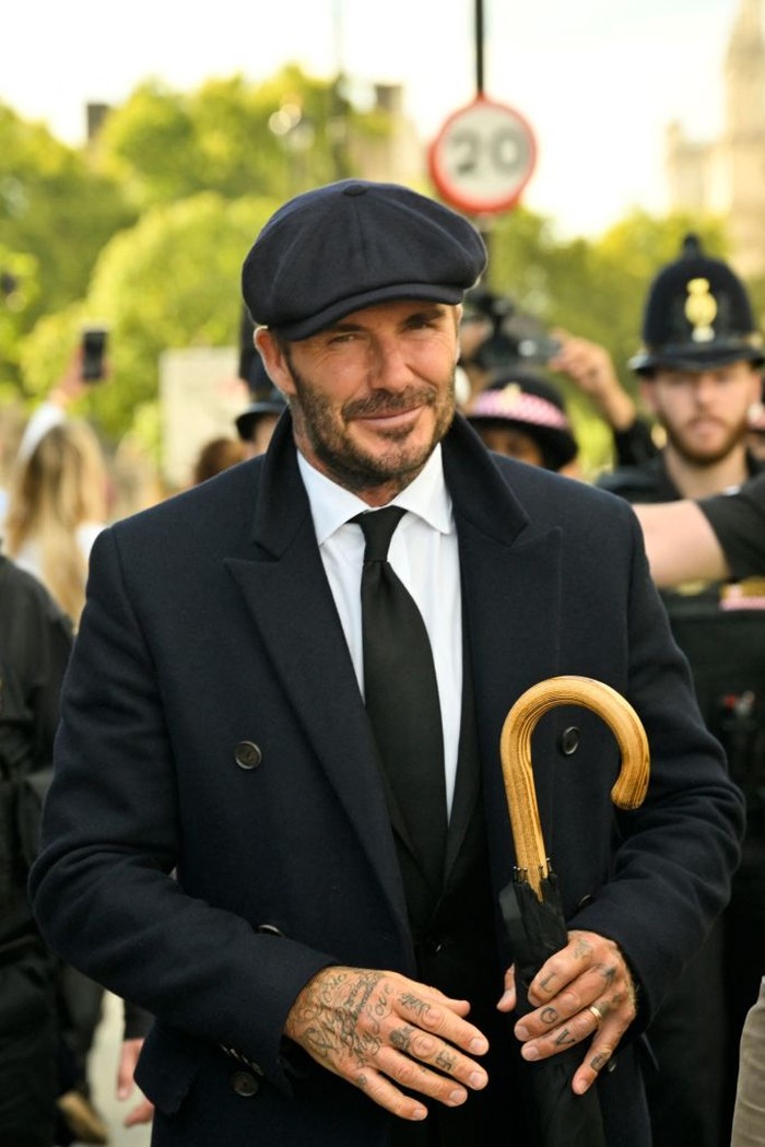 LONDON, UNITED KINGDOM - SEPTEMBER 16 : Former English football player David Beckham visits Queen Elizabeth II's coffin brought to Westminster Hall, in London, United Kingdom on September 16, 2022. (Photo by Dursun Aydemir/Anadolu Agency via Getty Images)