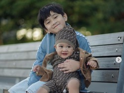 8 Foto Gemas Rayyanza Cipung dan Rafathar di New York, Dua Sultan Ganteng