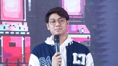 Hot Papa! Potret Rizky Billar yang Makin Cuan dan Ganteng