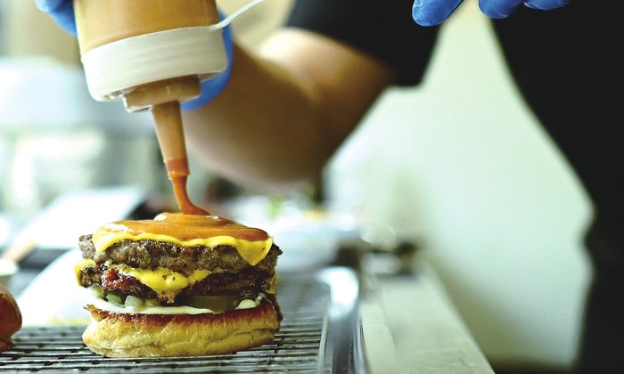 Selain Ganja, Burger dari Serangga Juga Sedang Hits di Thailand