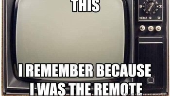 Dulu TV tidak dibekali remote. Foto: Reddit