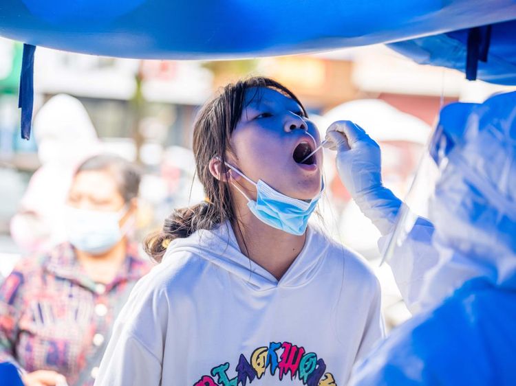WHO Nyatakan Akhir COVID-19 di Depan Mata, Warga China Masih Tes Massal
