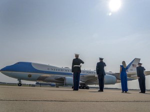 Pesawat Joe Biden Parkir di Pinggir Laut Terjauh Saat KTT G20 Bali