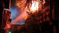 Kebakaran Rumah di Panjang Jiwo Surabaya Padam, Penyebab Diduga Korsleting